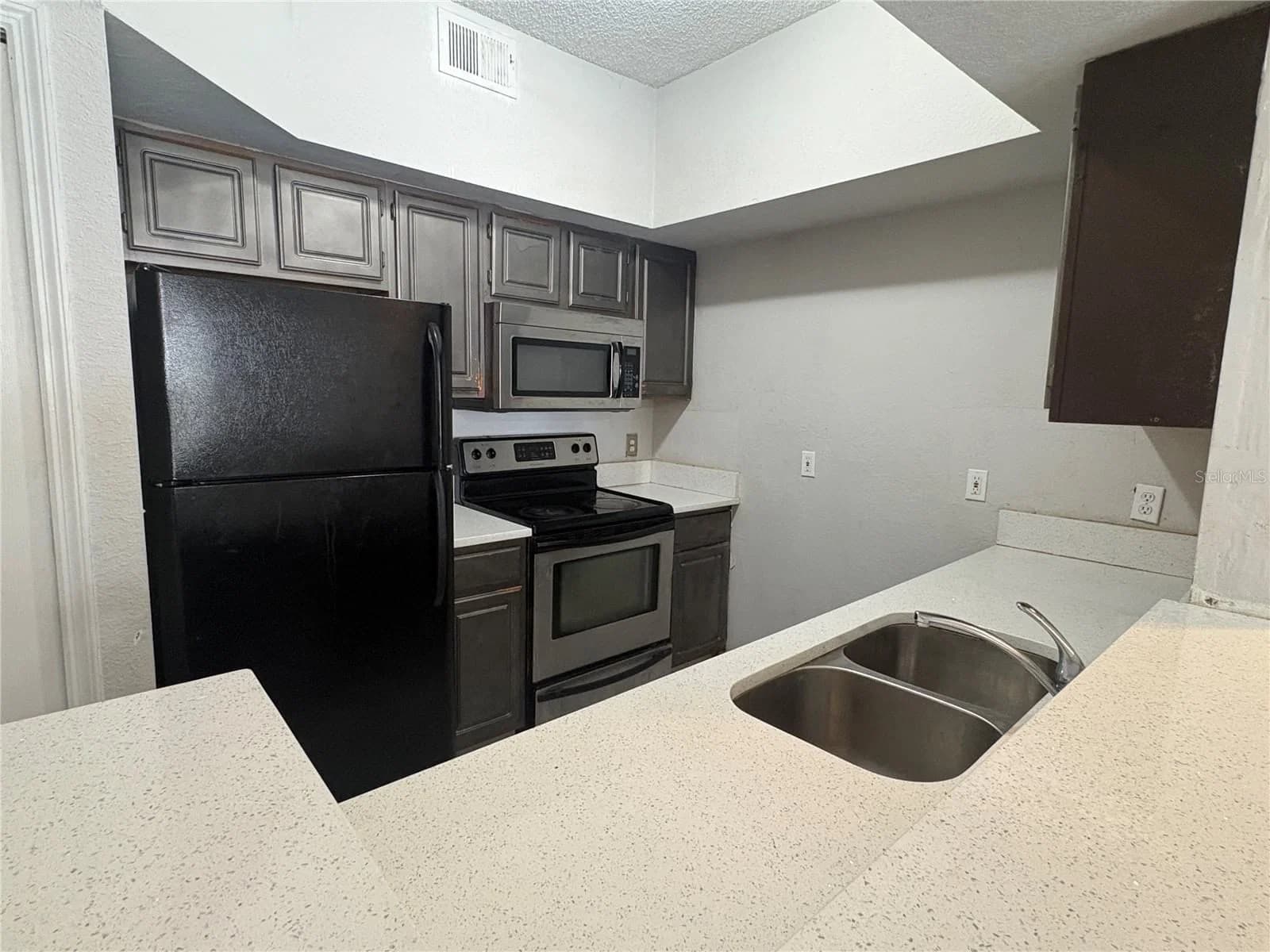 Photo 5 of 8301 ELM PARK Drive #625