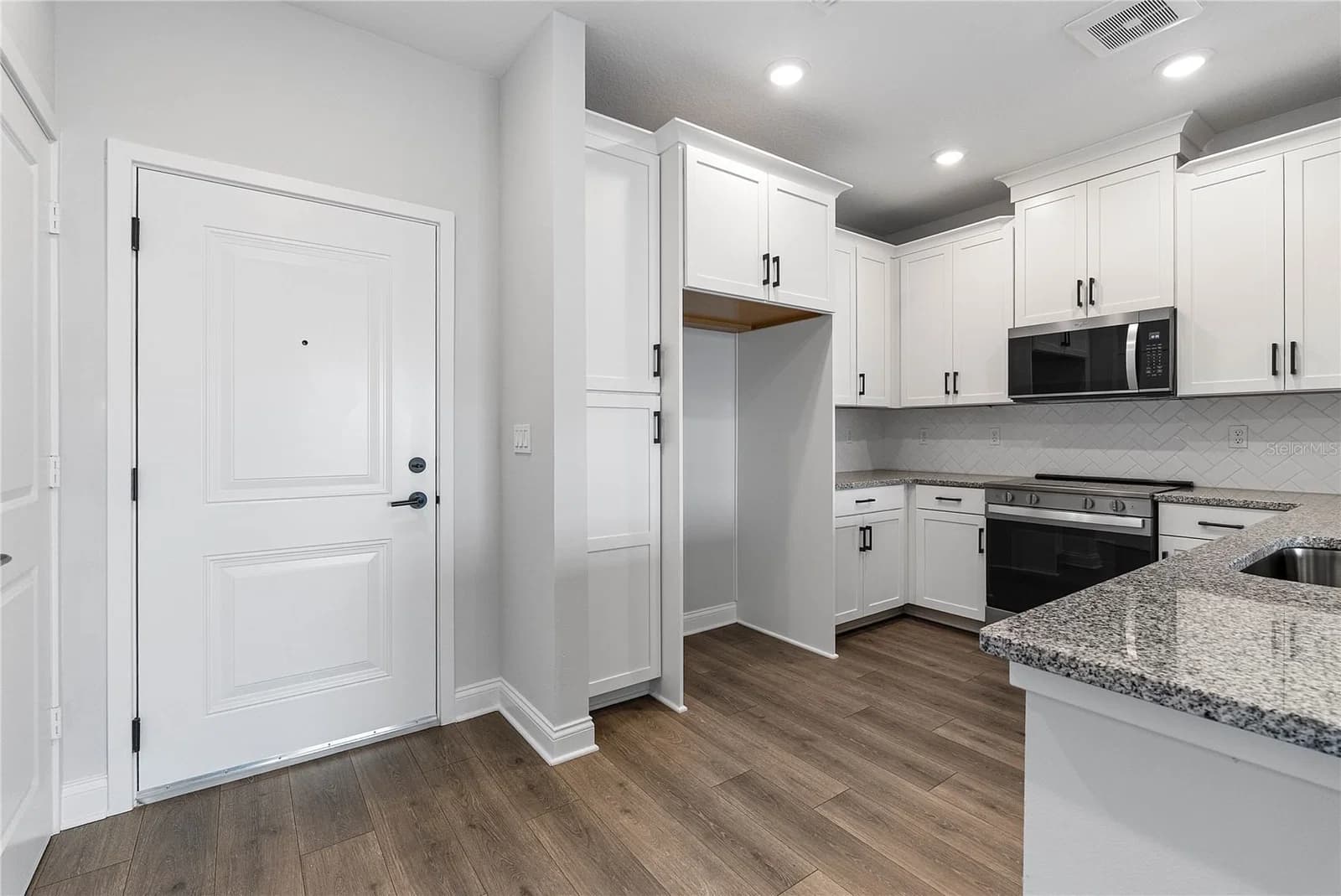 Photo 4 of 7545 LAUREATE Boulevard #7408