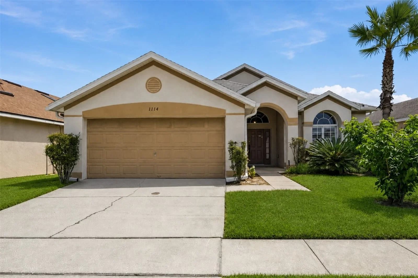 1114 BLOOMINGDALE Drive