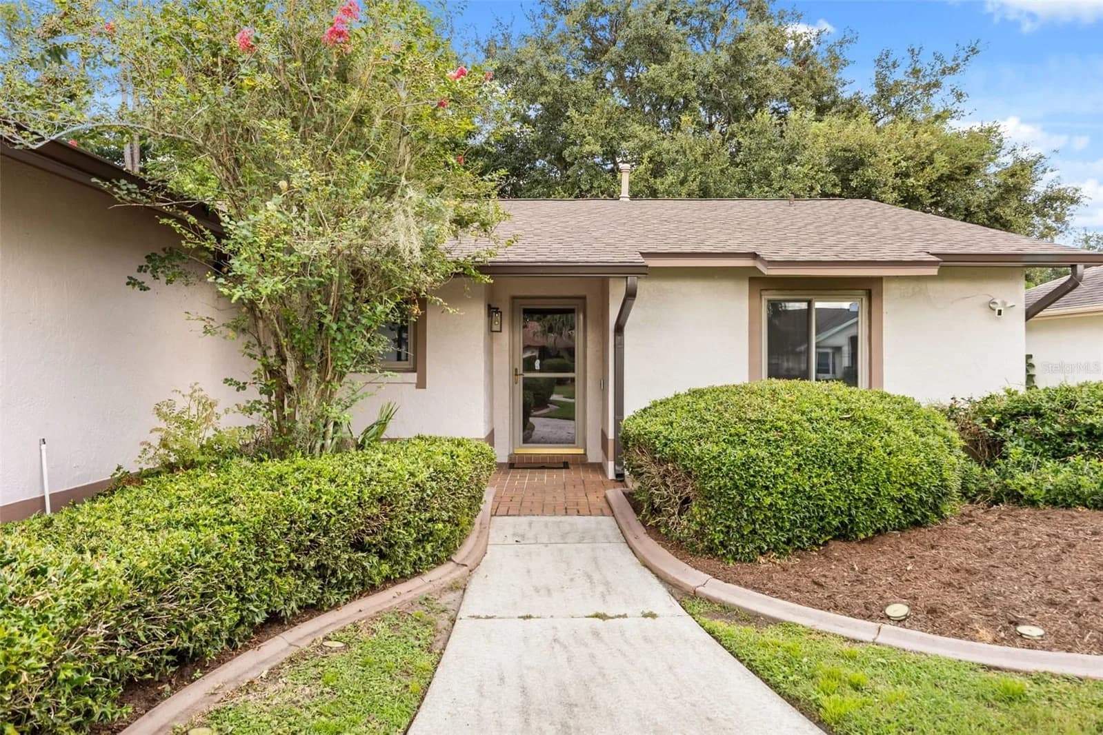 Photo 4 of 11813 SCOTTY Drive