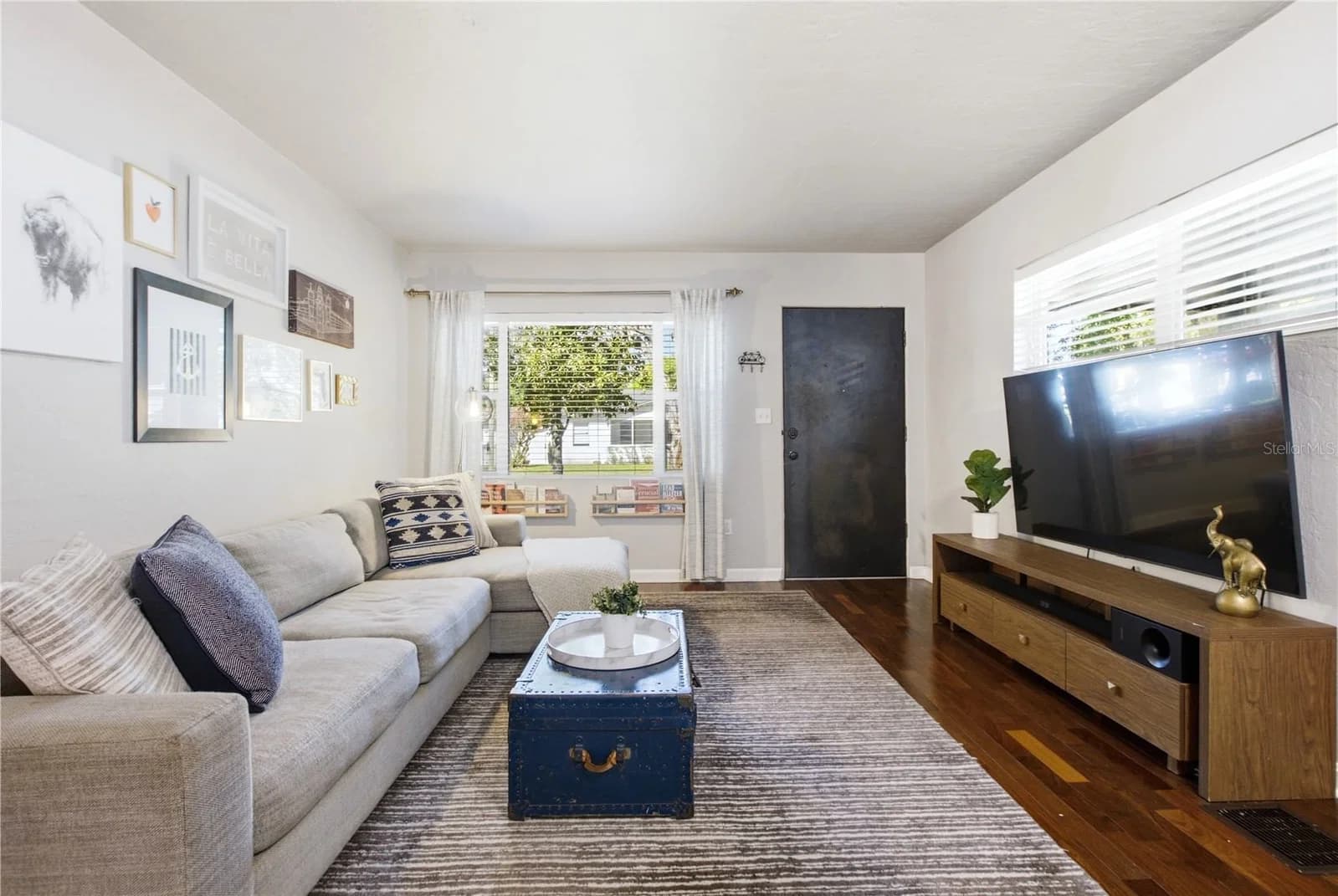 Photo 4 of 1017 GLENWOOD Avenue