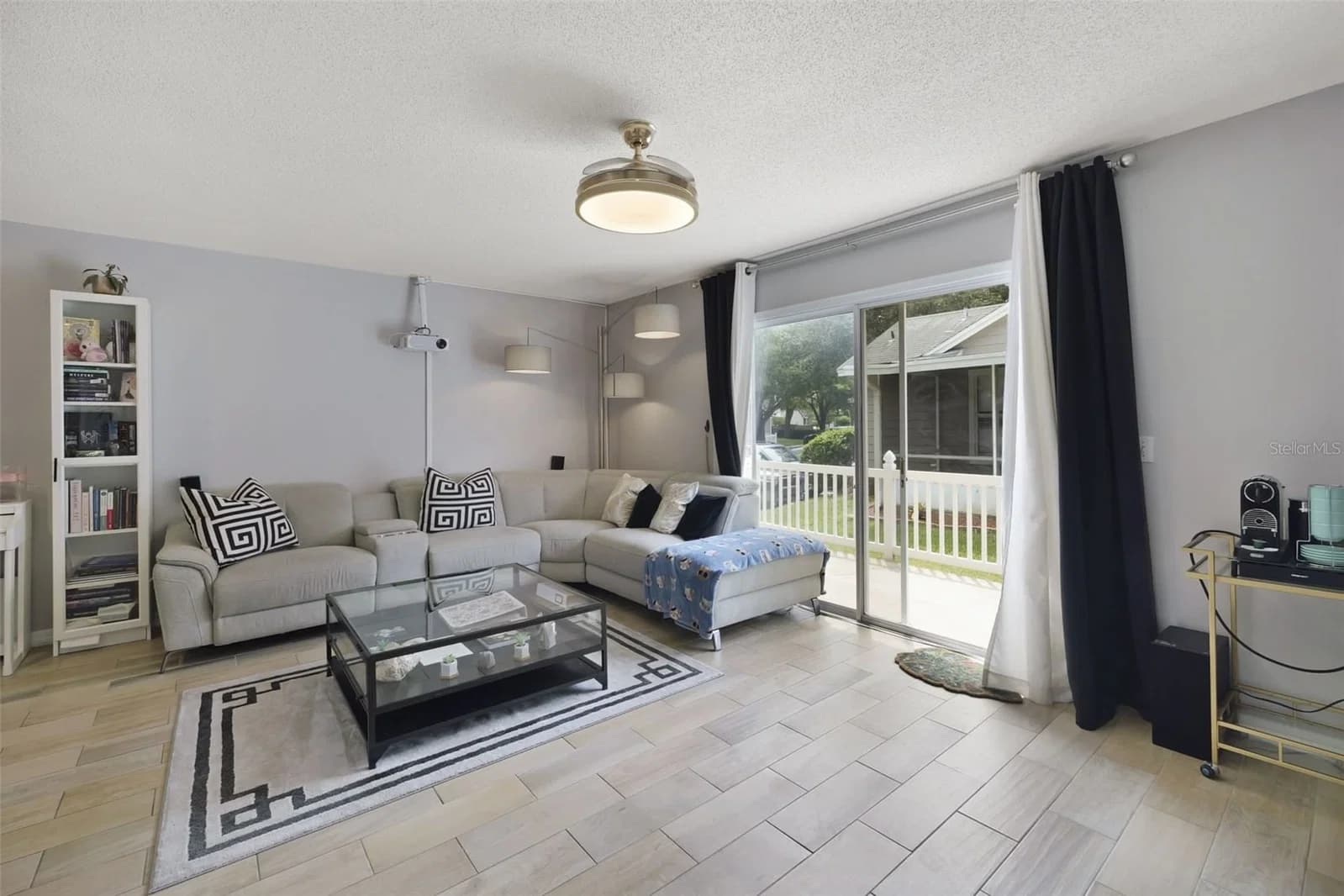 Photo 4 of 942 SYKES Court #101