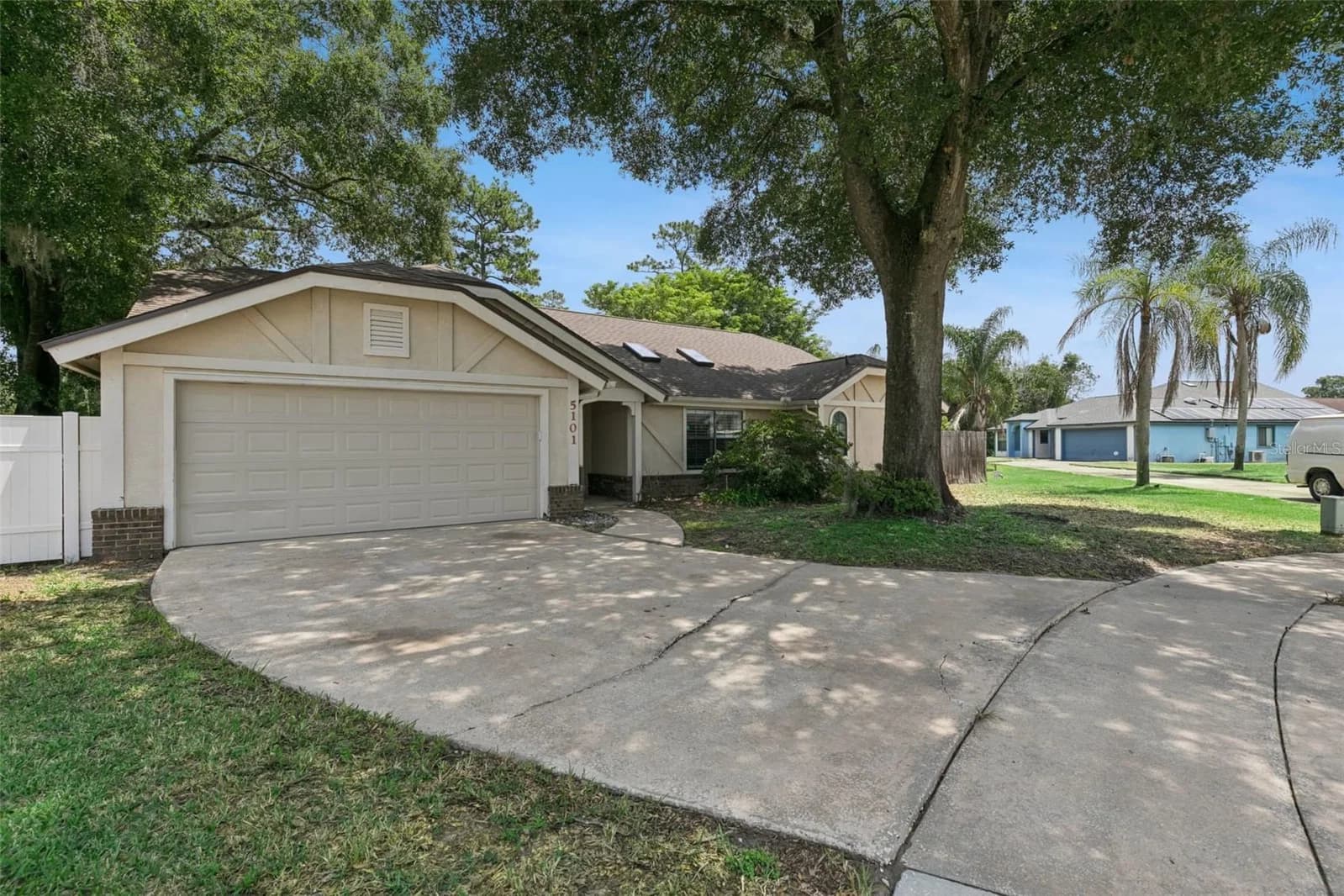 5101 GOLDENWOOD Drive