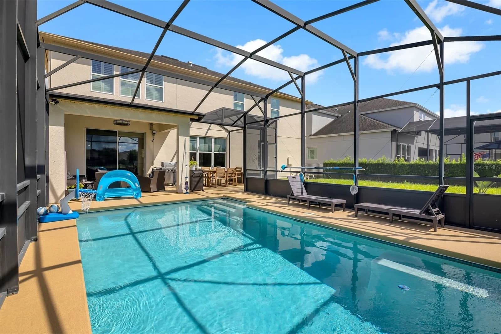 Photo 4 of 5620 MANGROVE COVE Avenue