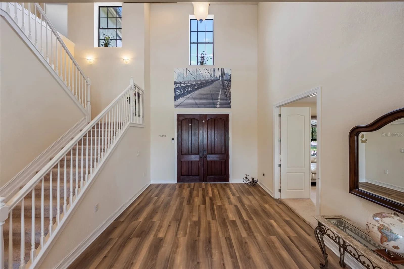 Photo 5 of 11015 MOBBERLEY Circle