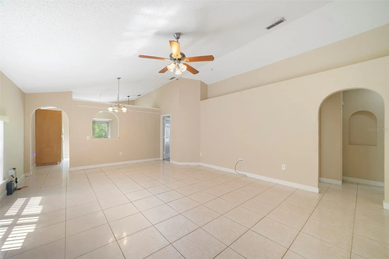 Photo 4 of 13142 ODYSSEY LAKE Way