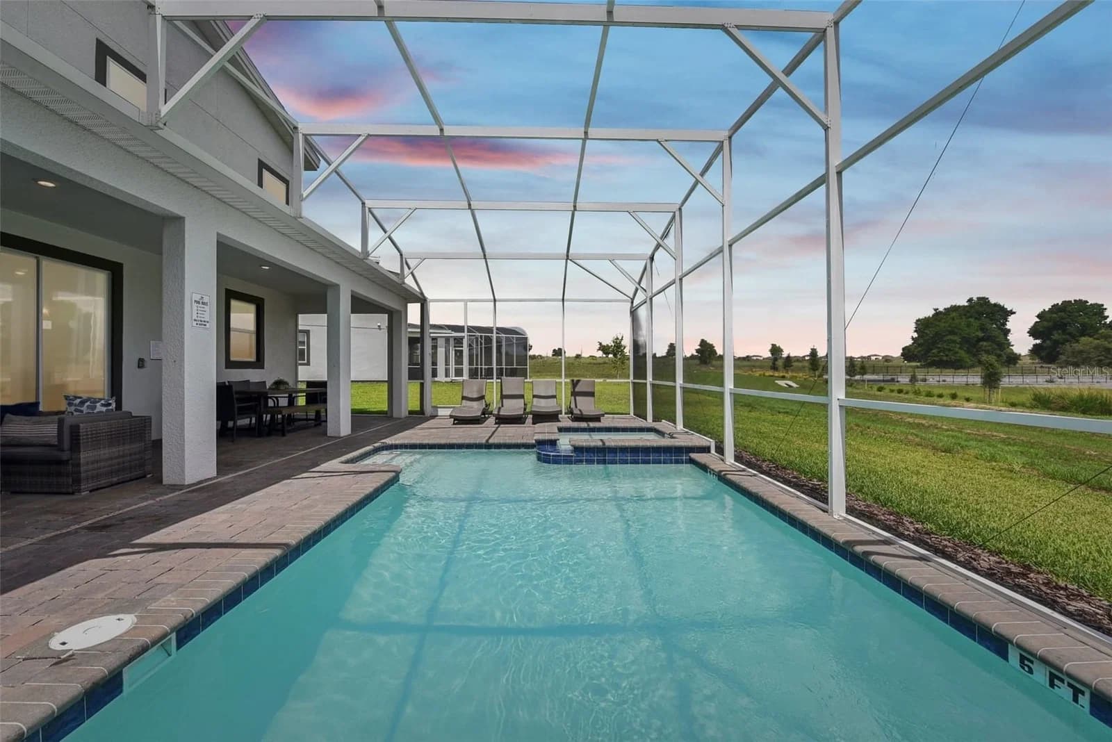 9266 SOMMERSET HILLS Drive