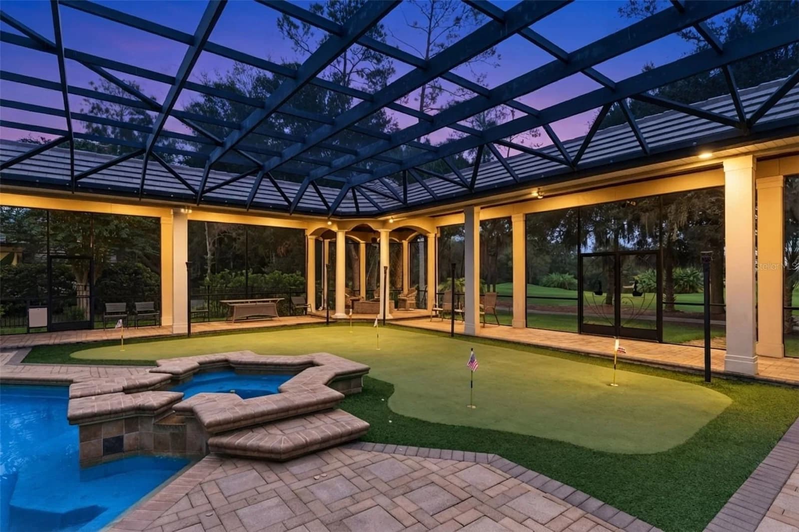 3355 LAKEVIEW OAKS Drive