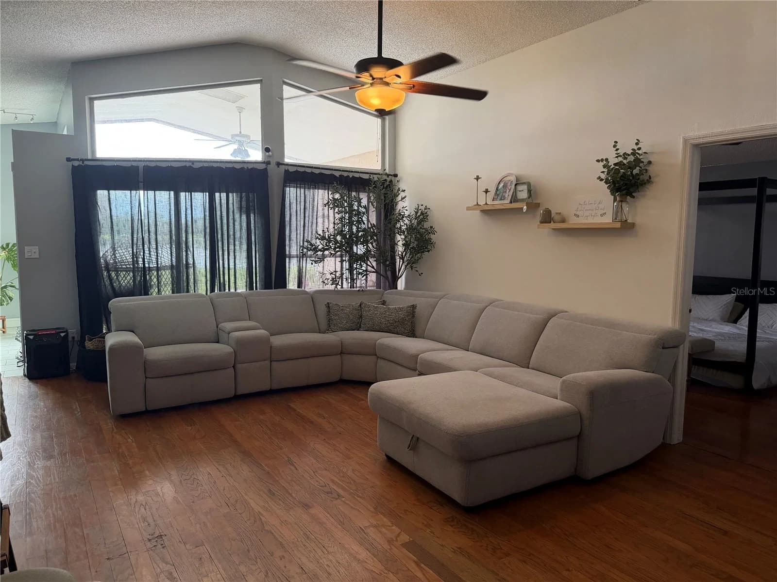 Photo 4 of 3236 KOVAL Court