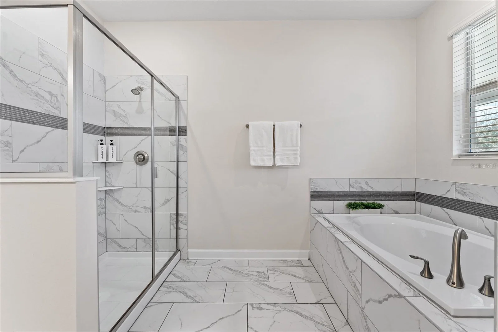 Photo 5 of 1577 PLUNKER Drive