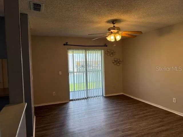 Photo 2 of 4261 PERSHING POINTE