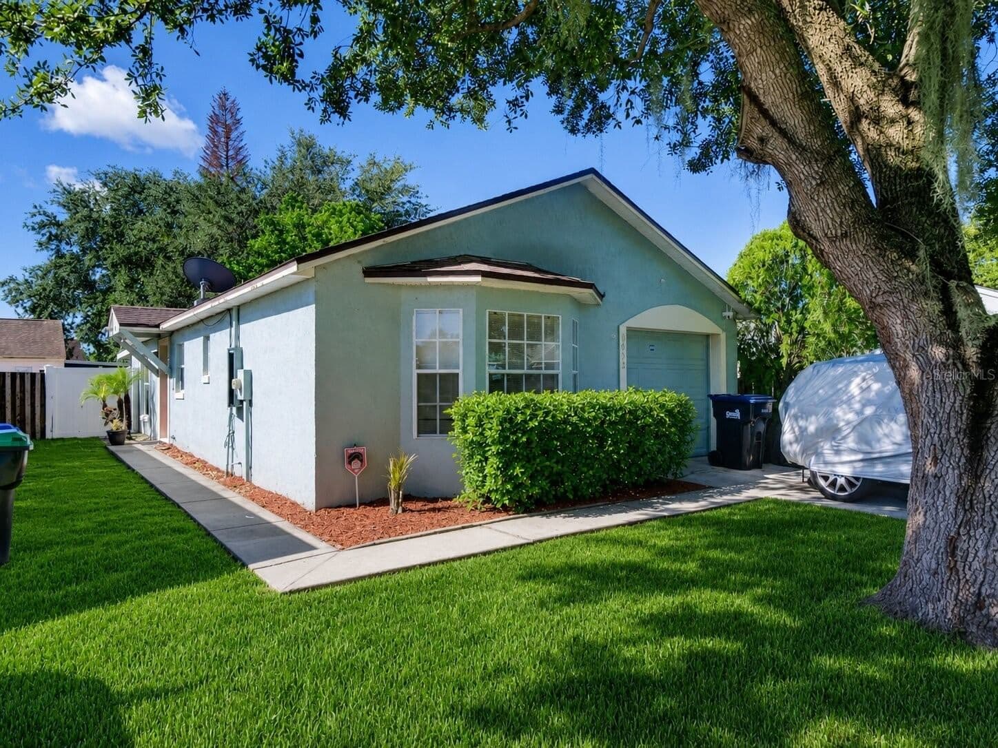 1012 VISTA PALMA Way