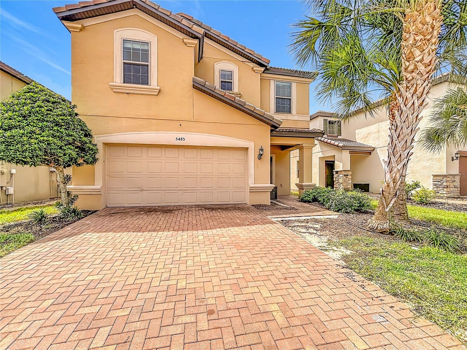 5485 MISTY OAK Circle