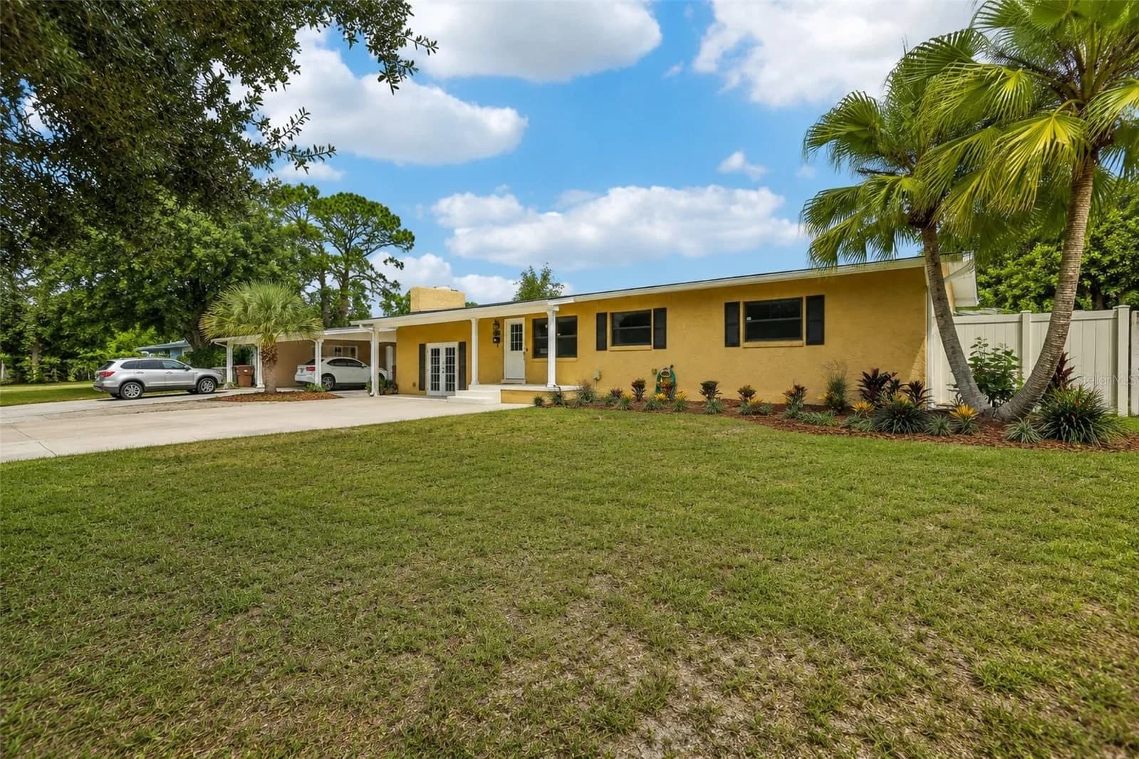 3707 PELICAN Lane