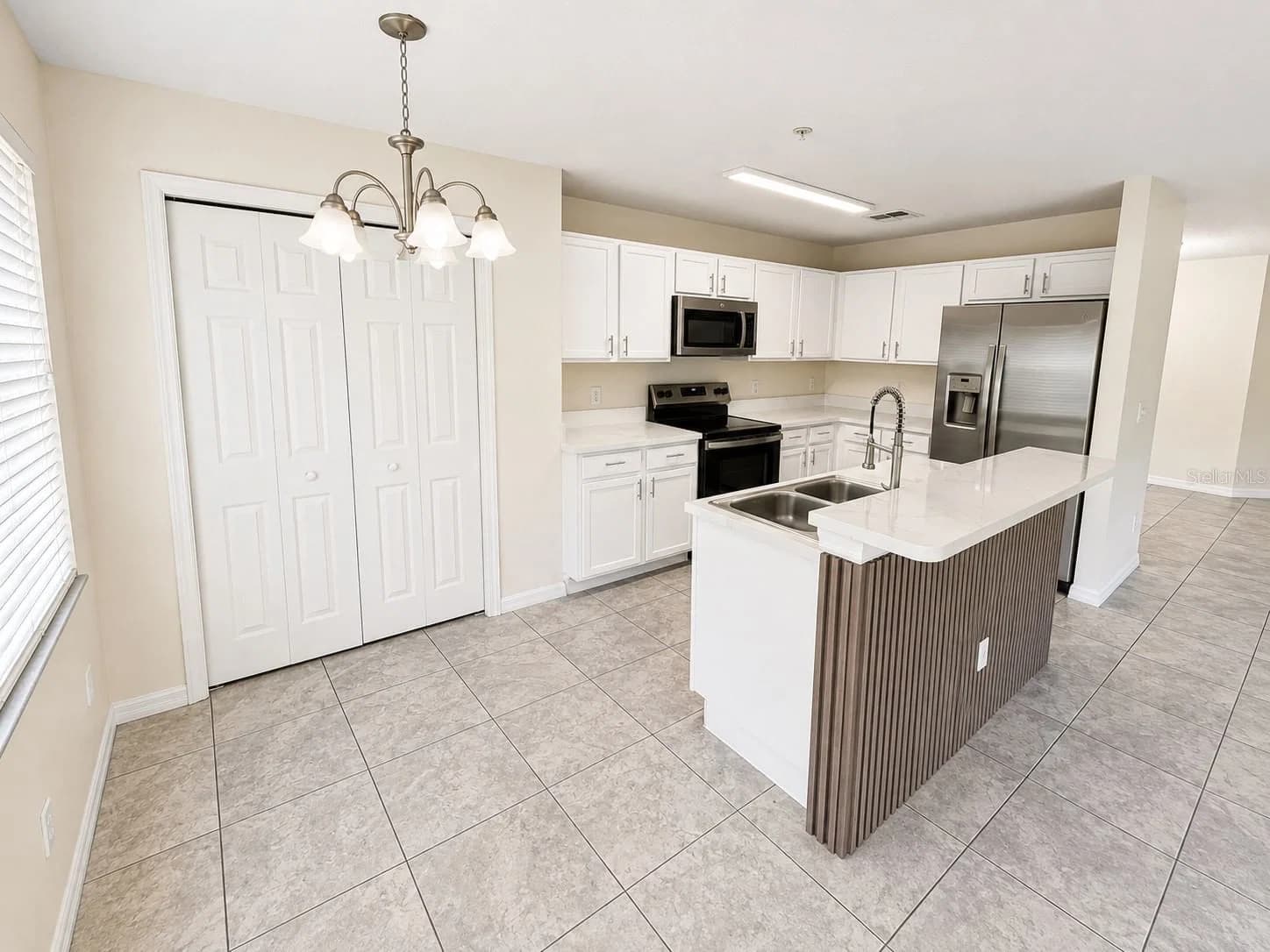 Photo 4 of 13507 TEA ROSE Way #128