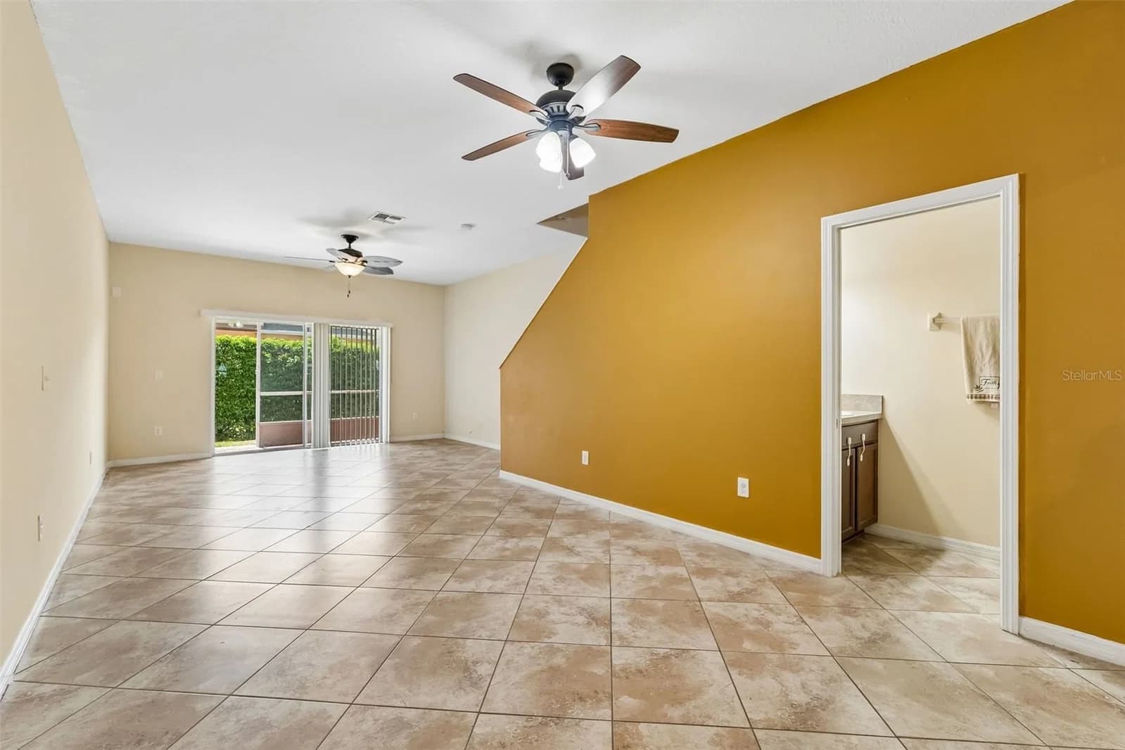 4127 SHADE TREE Lane