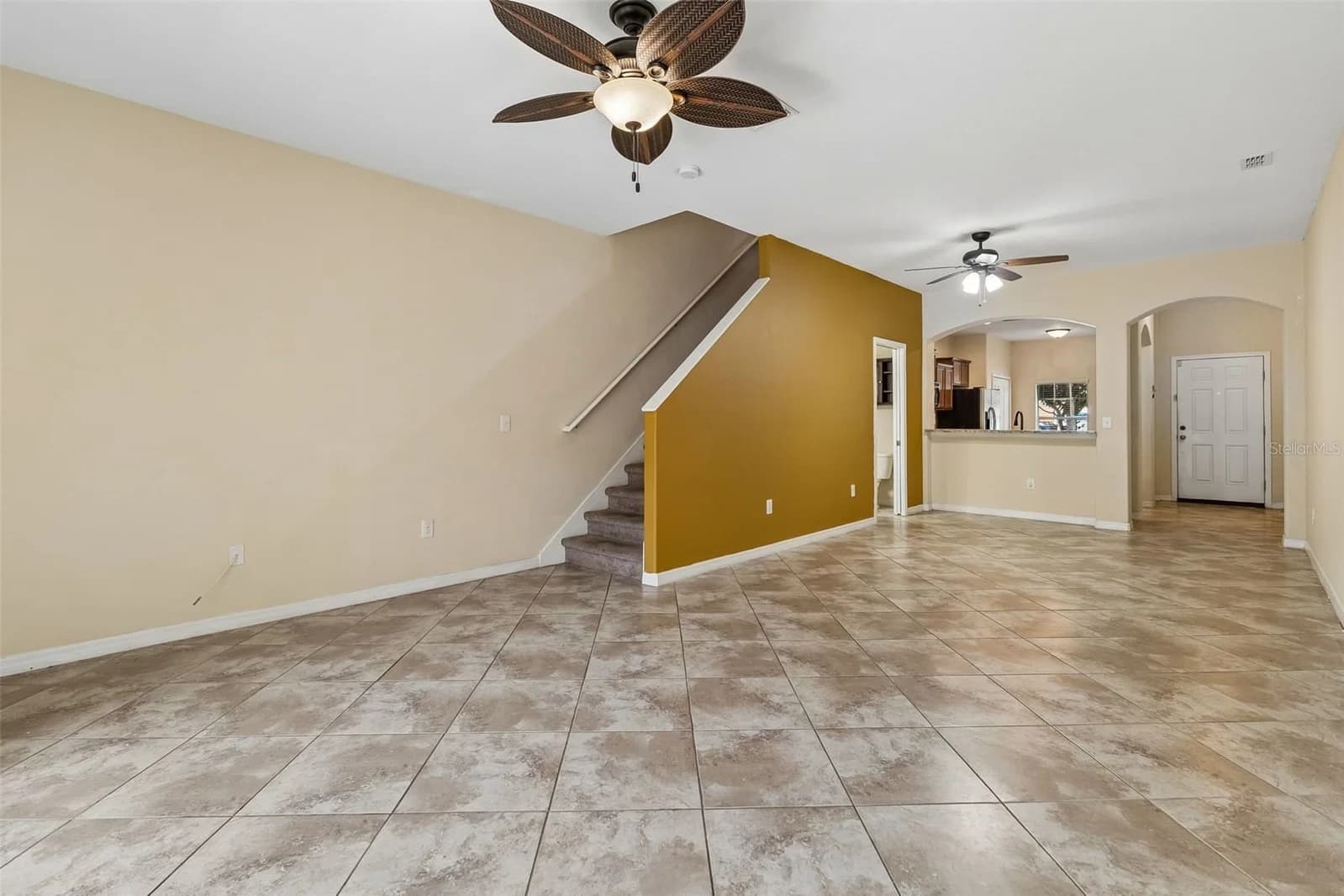 Photo 5 of 4127 SHADE TREE Lane