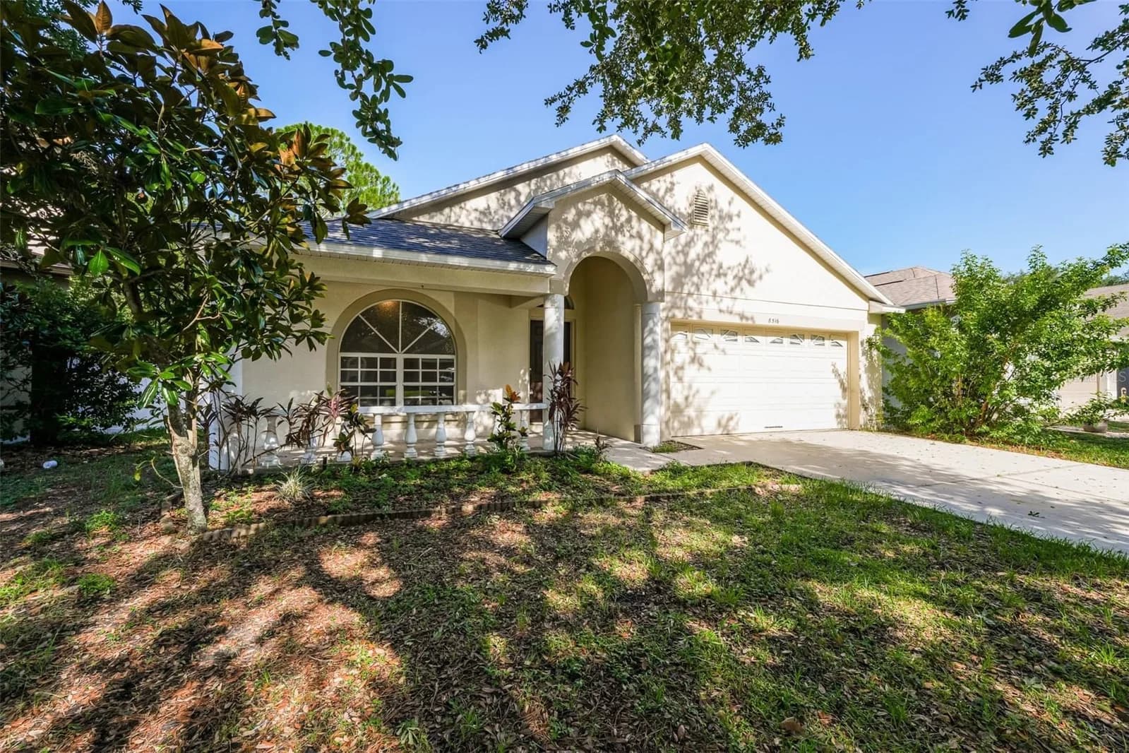 8516 CANTERBURY LAKE Boulevard