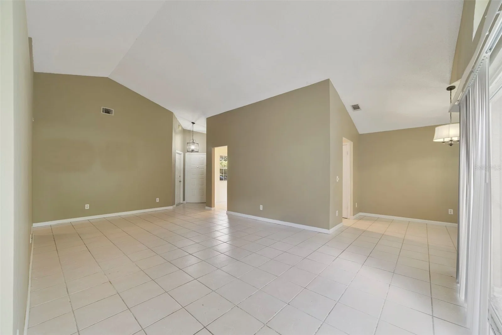 Photo 5 of 713 MEADOWSIDE Court