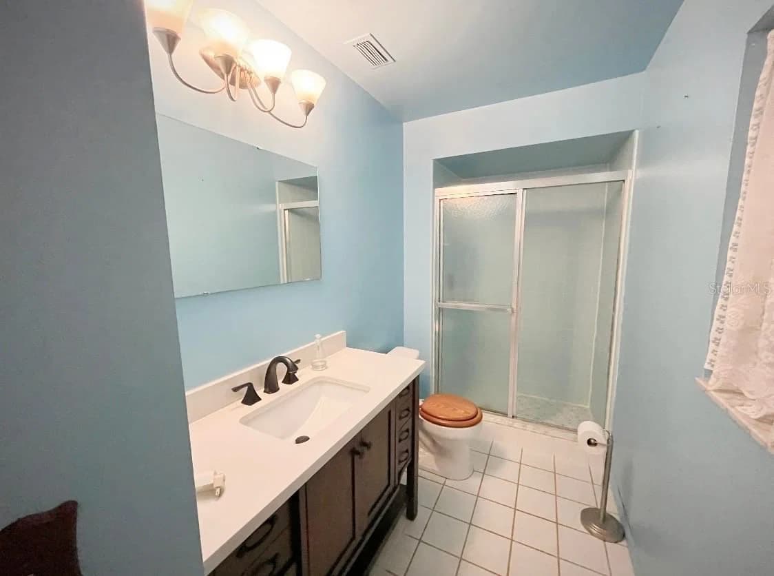 Photo 4 of 5839 HUTTON Drive
