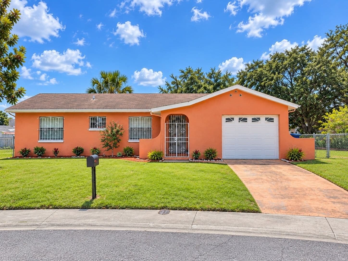 4068 CASTLEGATE Drive