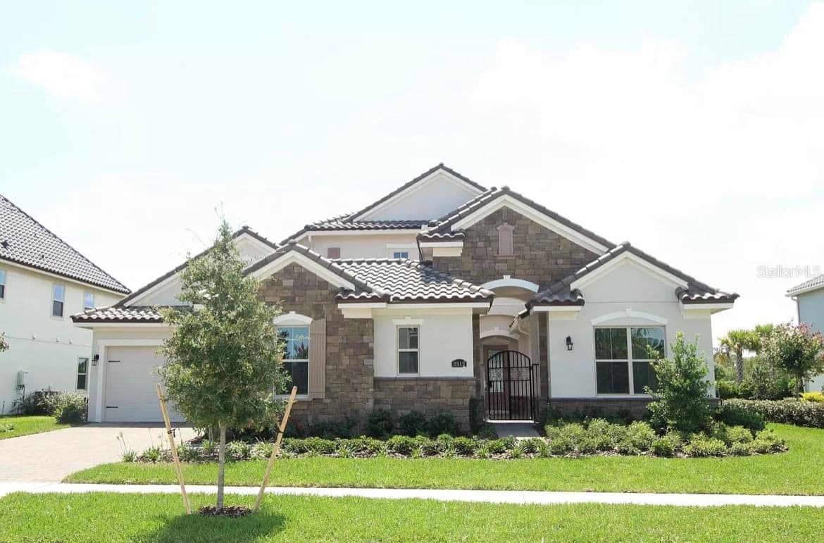 2512 DIAMOND RIDGE Court