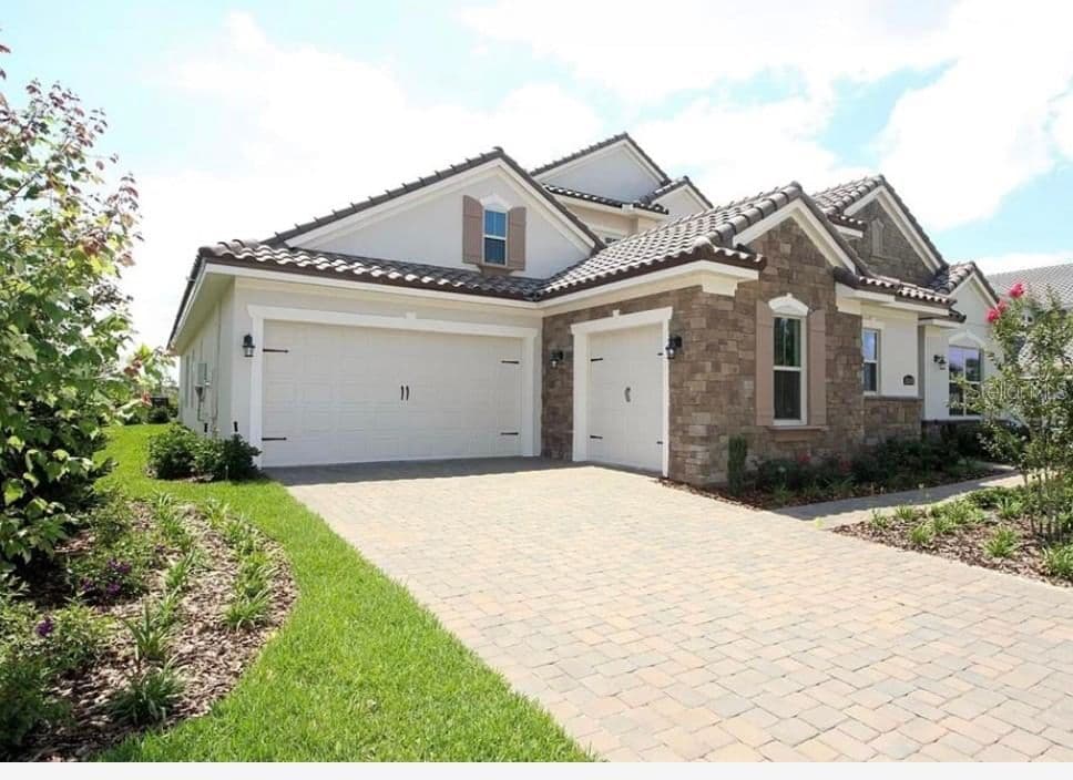 2512 DIAMOND RIDGE Court