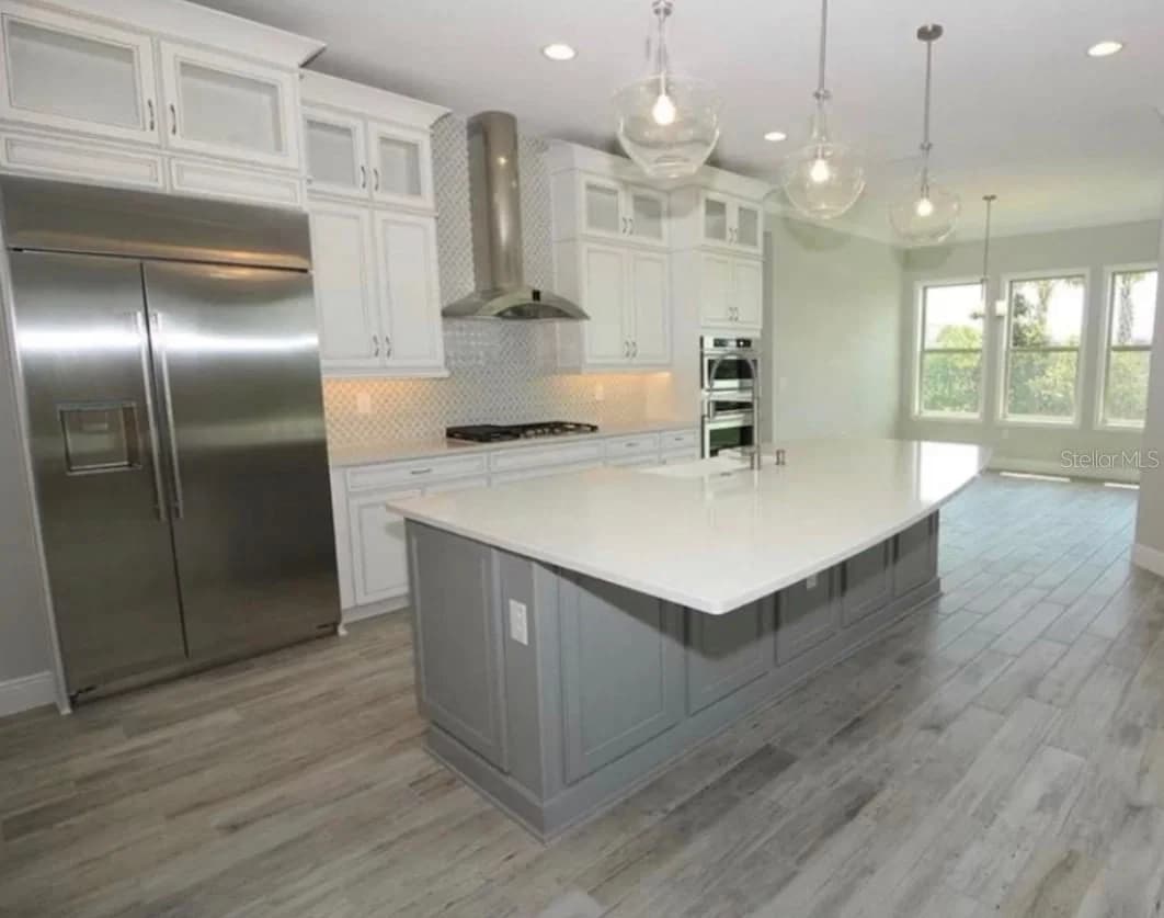 2512 DIAMOND RIDGE Court