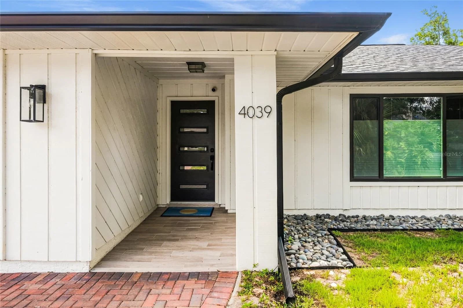 4039 COOL WATER Court