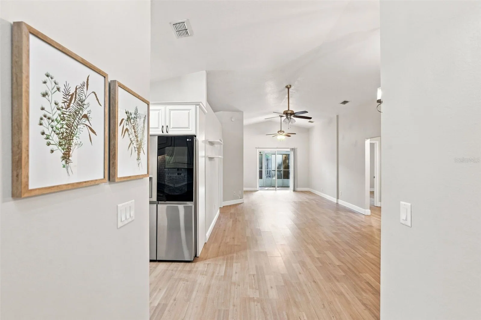 Photo 4 of 6462 ROYAL TERN Street
