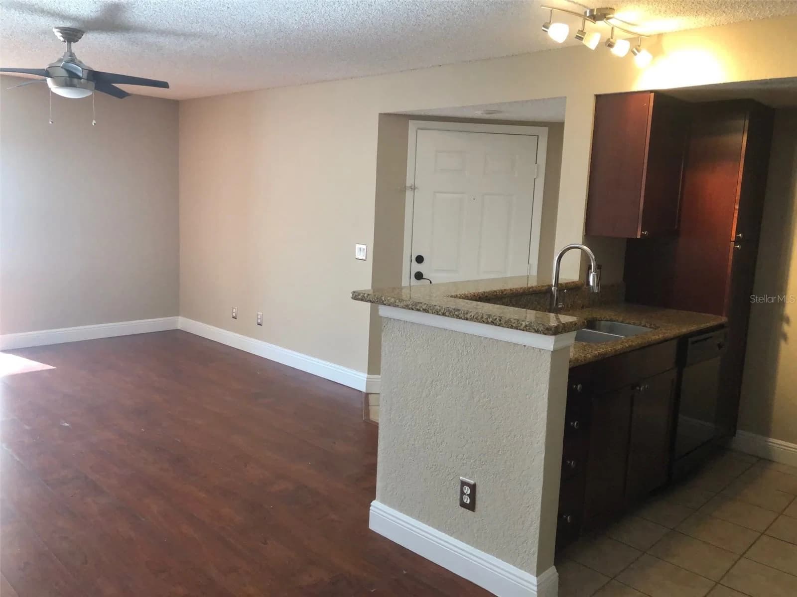 Photo 5 of 5128 CONROY Road #718