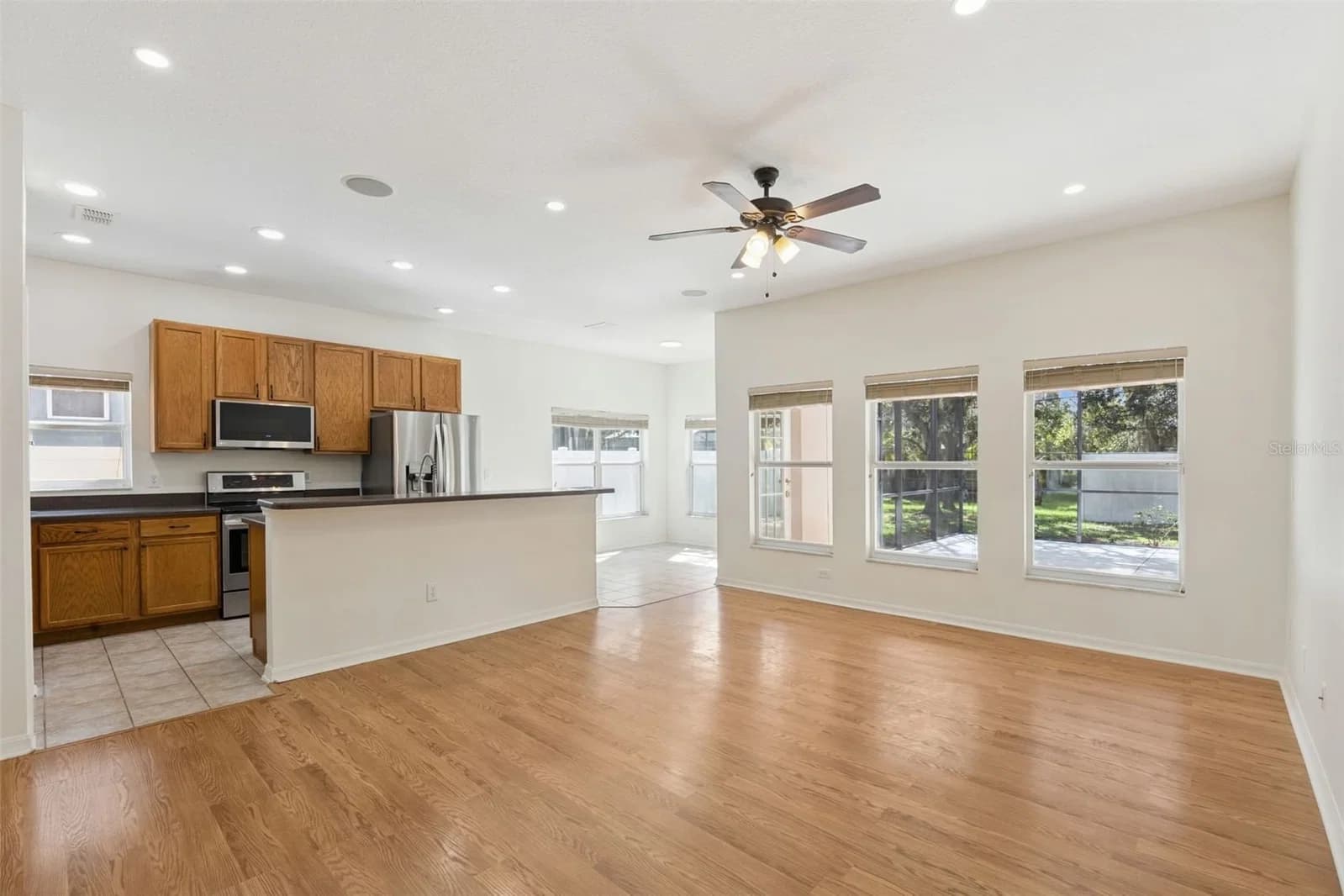 Photo 4 of 14720 SWEET ACACIA Drive