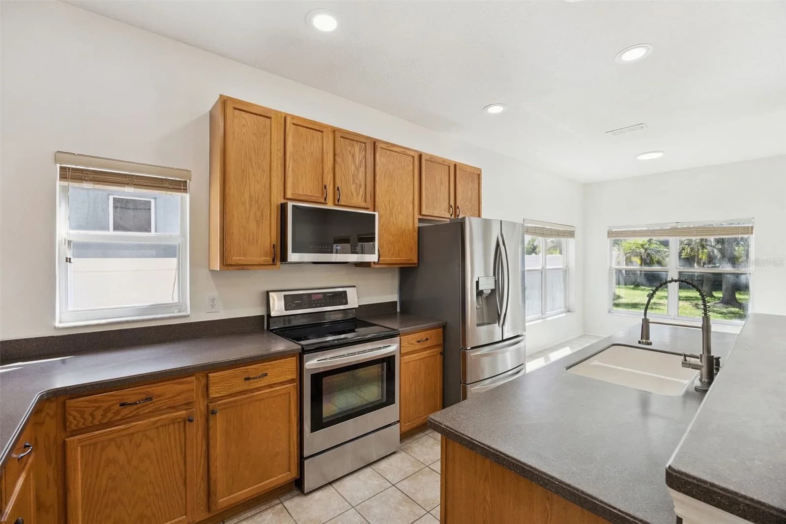 Photo 5 of 14720 SWEET ACACIA Drive