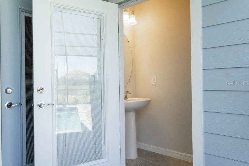 7586 OAK SPRING Lane