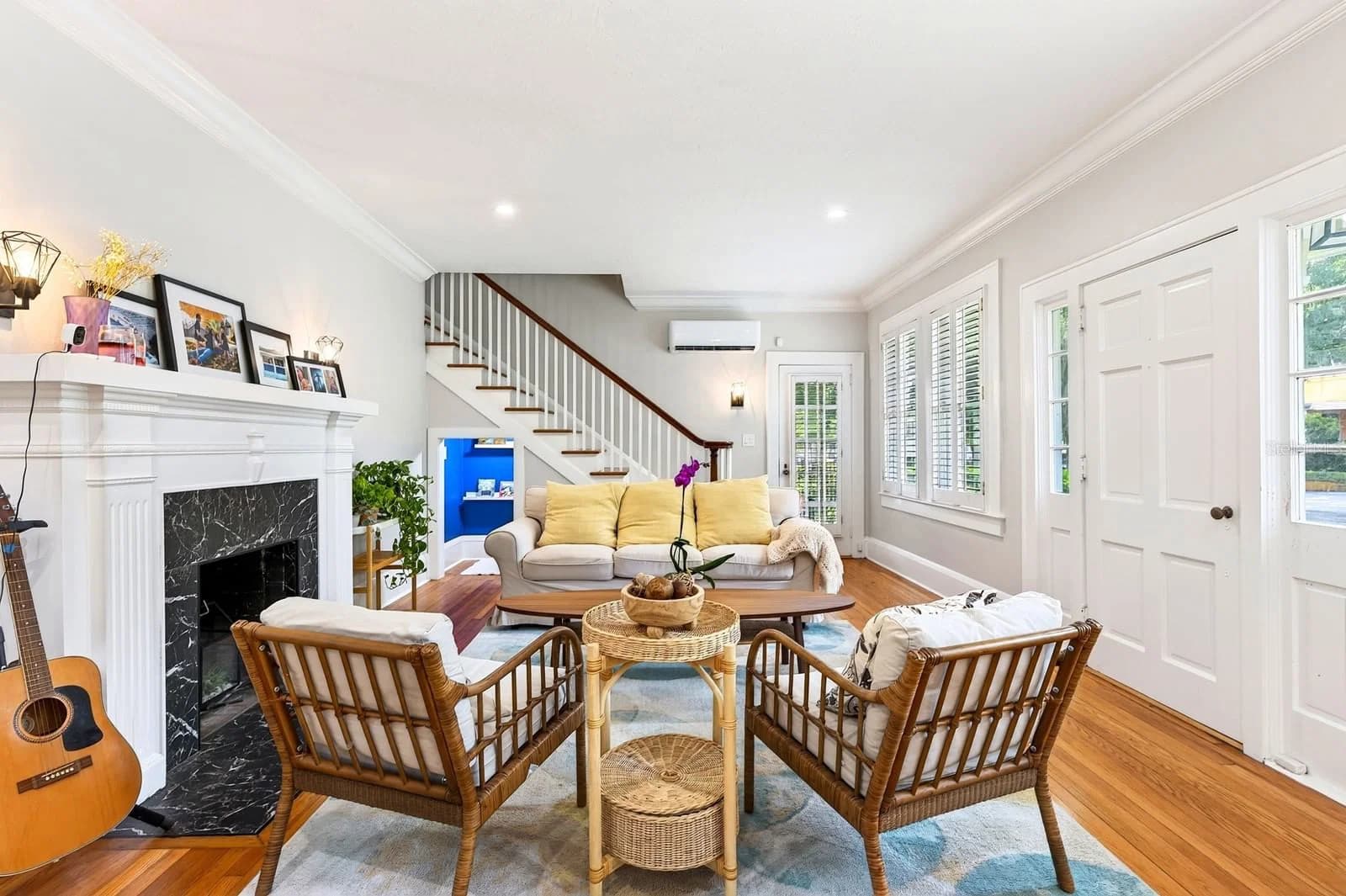 Photo 4 of 128 WISTERIA Avenue