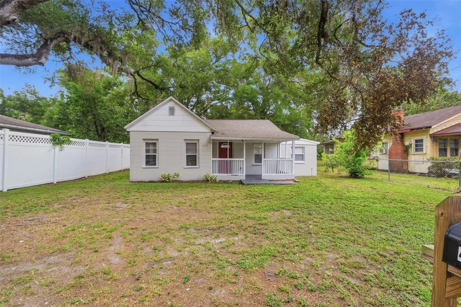 4209 DOWNING, Tampa, FL