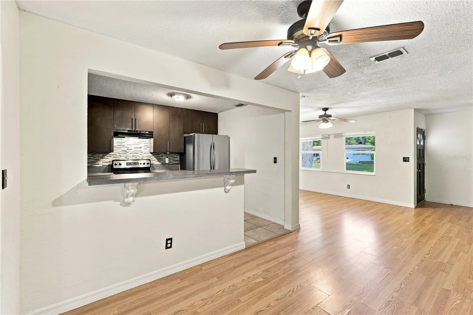 Photo 5 of 3410 CALUMET Drive