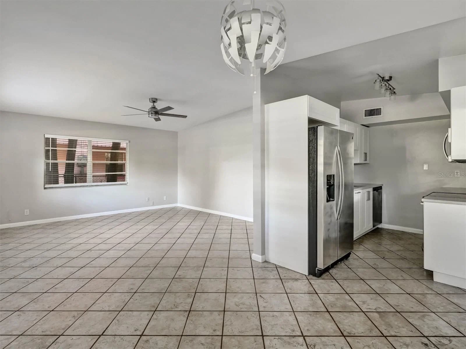 2112 VIVADA Street