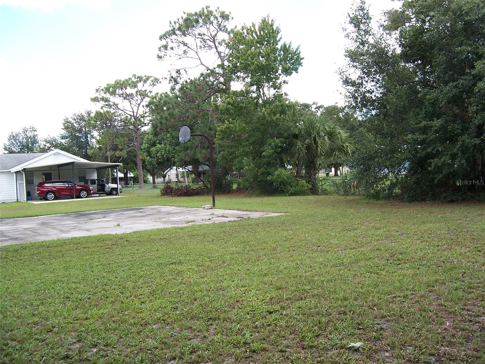 Photo 4 of 2011 CARRINGTON Drive