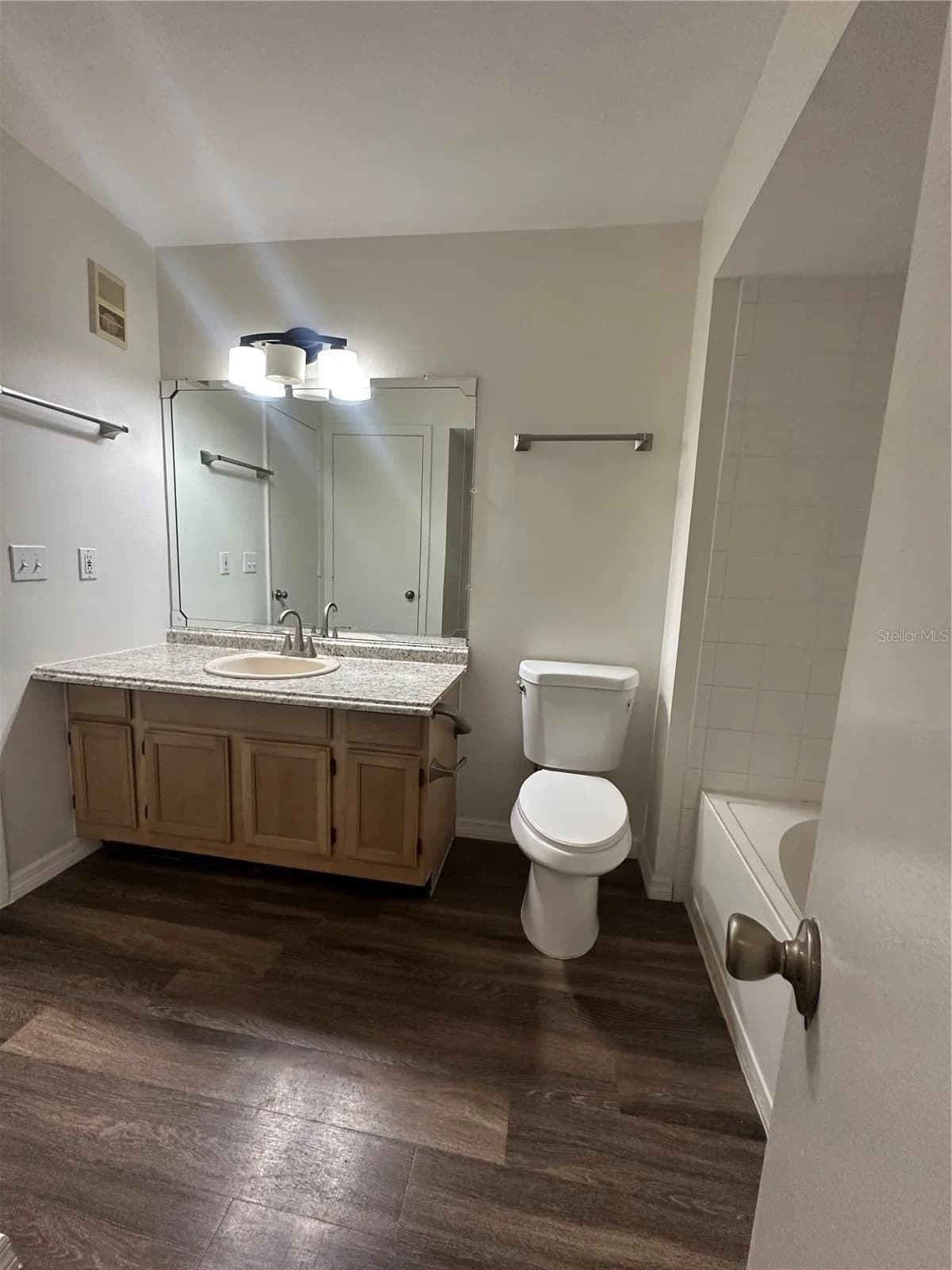 Photo 4 of 486 PIN OAK Place #210