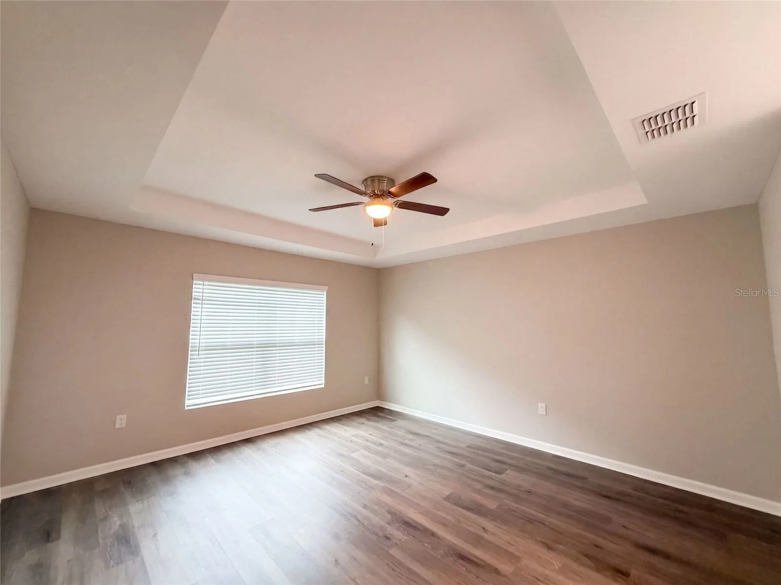 Photo 4 of 5315 91ST Street