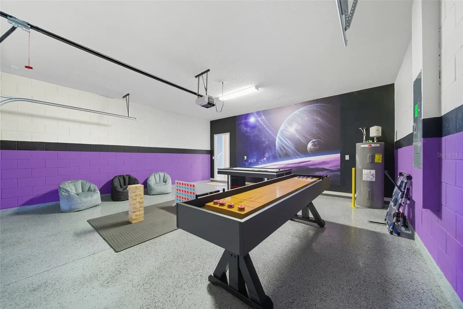 3397 LILAC Way