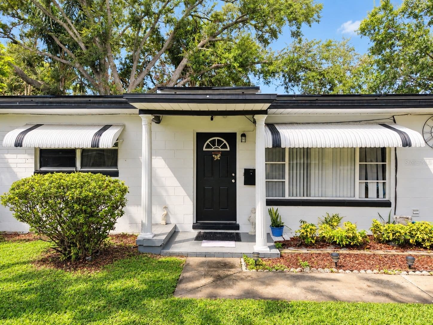 708 SANTA FE Lane