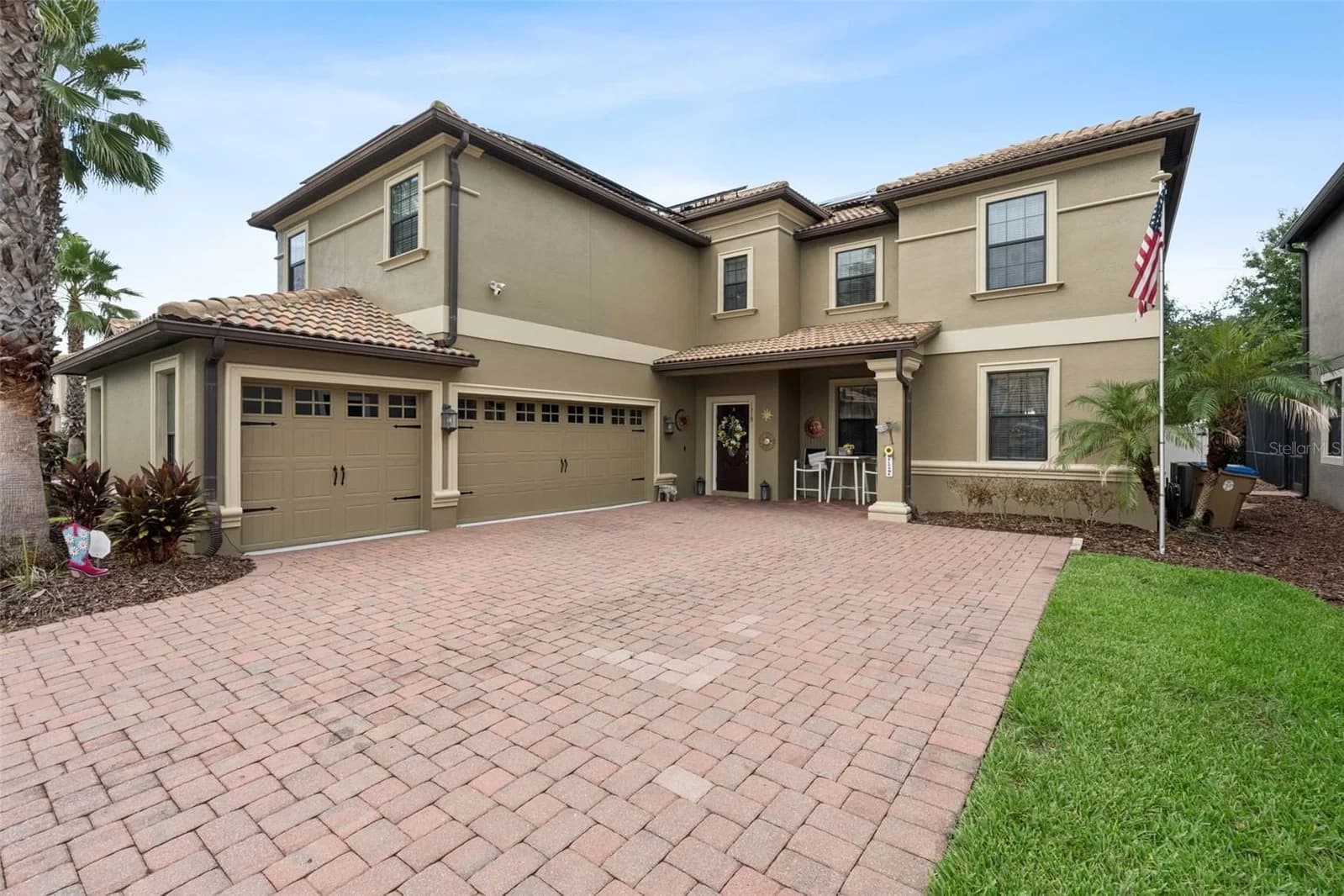Photo 4 of 1319 GLENEAGLES Lane
