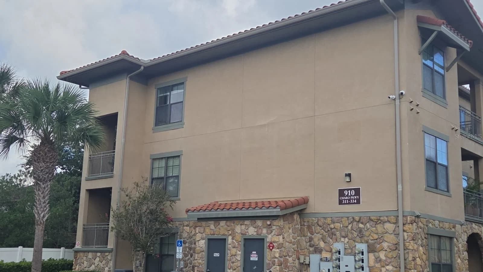 910 CHARO Parkway #323