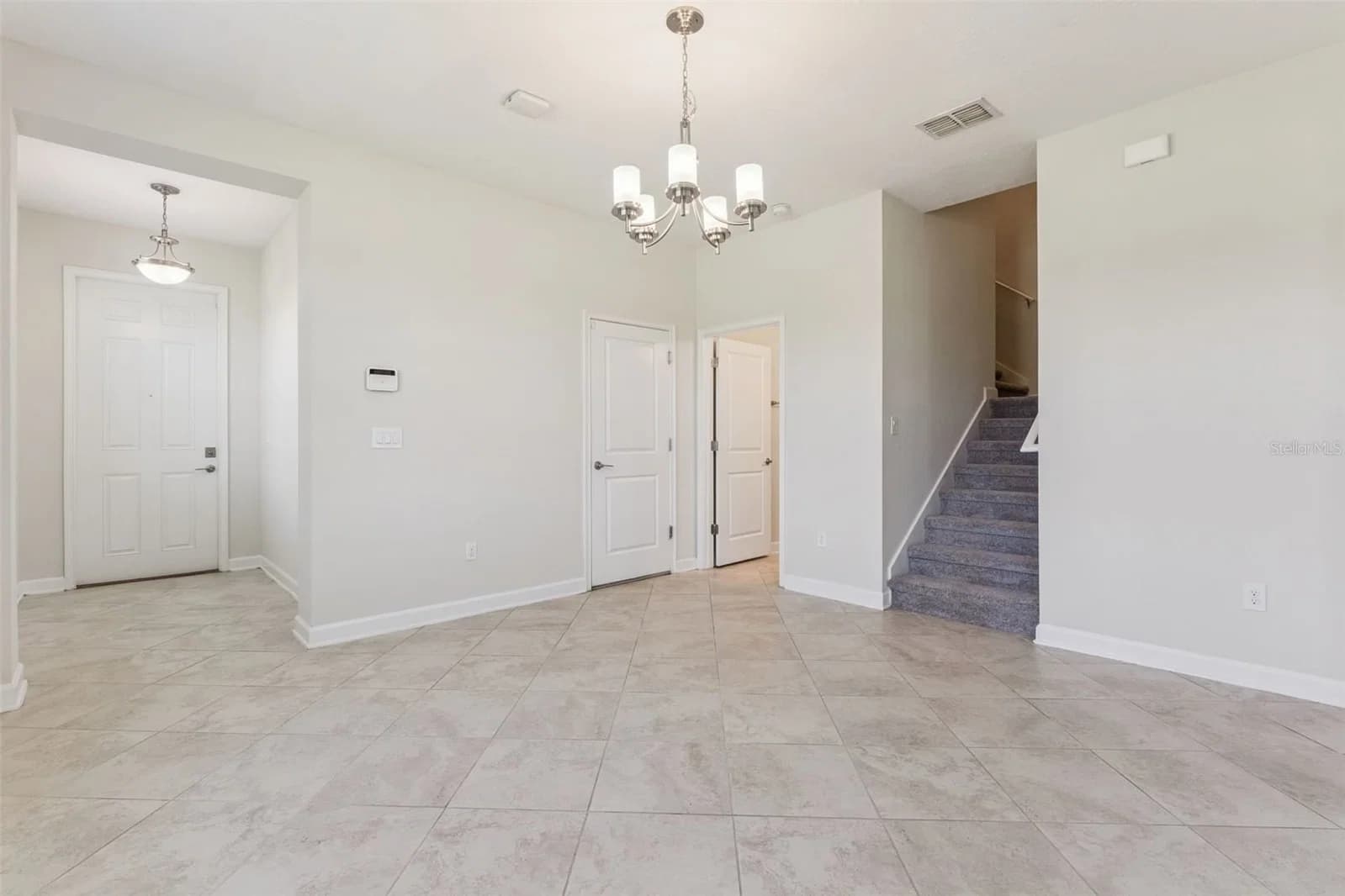 Photo 4 of 11433 WHISTLING PINE Way