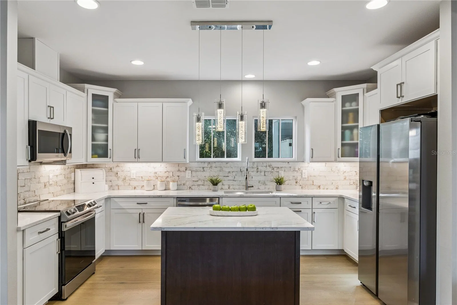 210 HIBISCUS Court