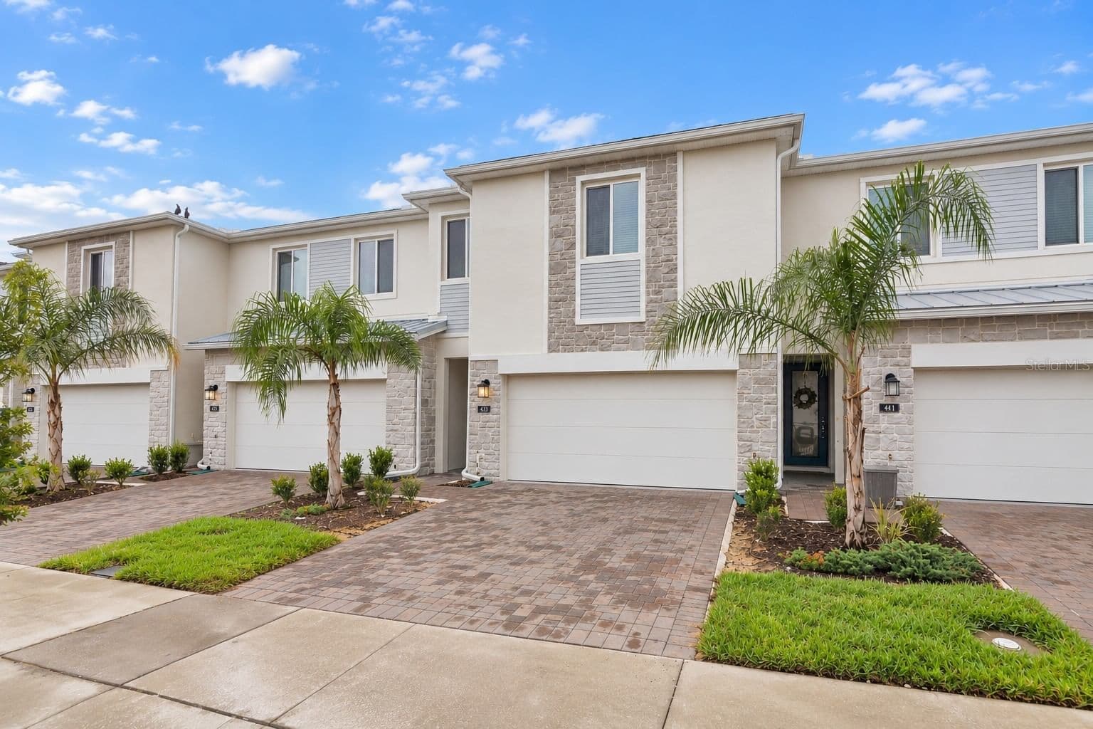 433 BOGEY Drive