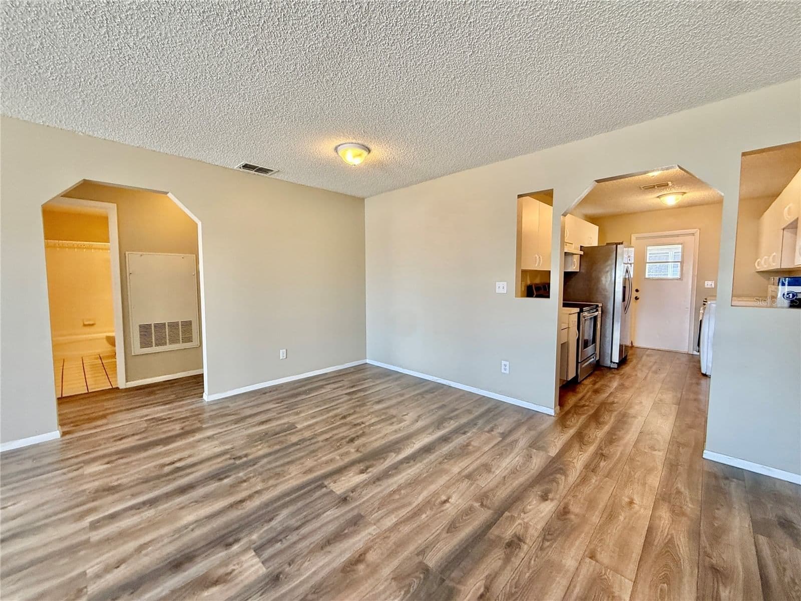 Photo 4 of 350 WINTER RIDGE Boulevard #350