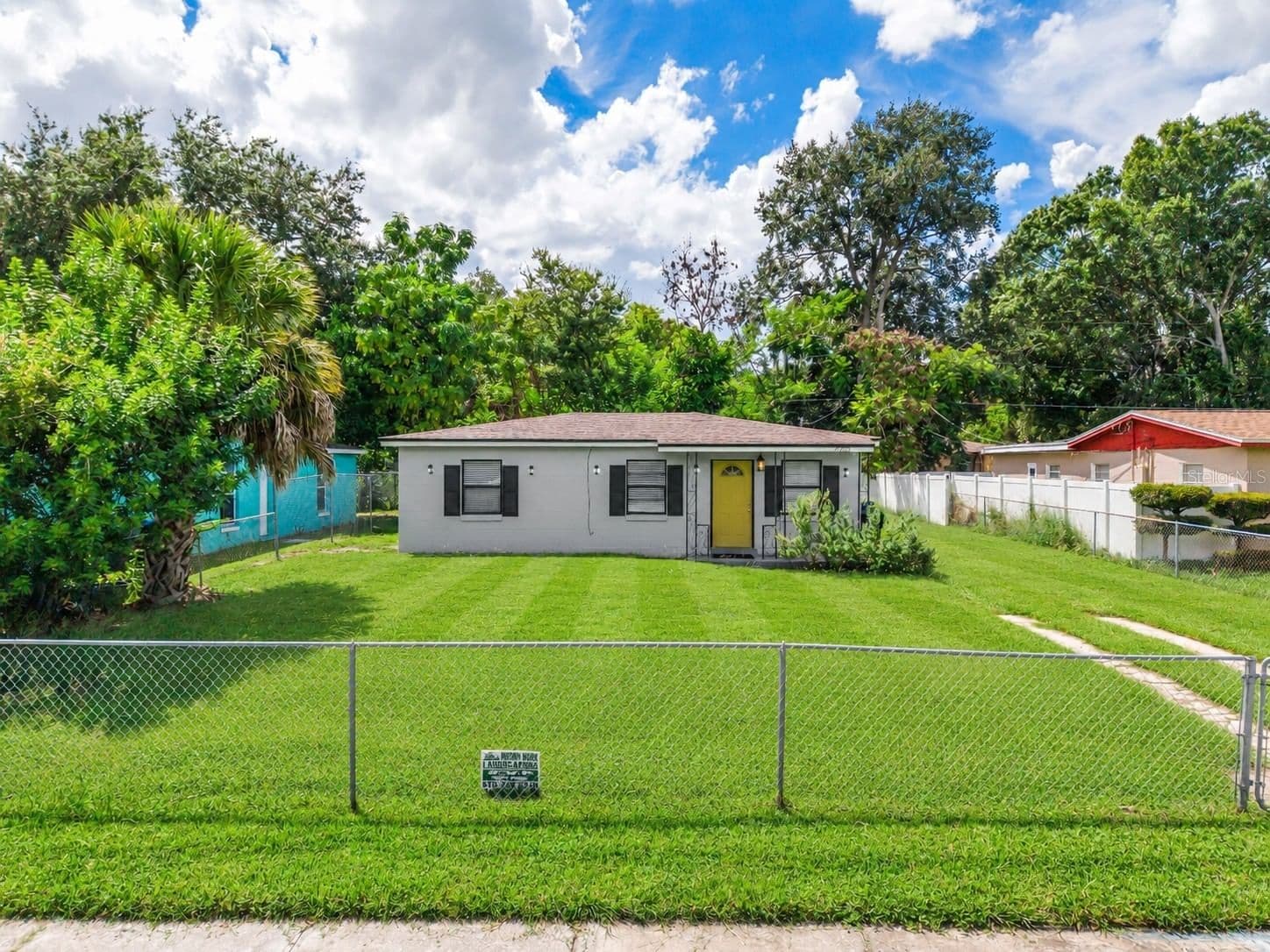 Photo 5 of 7720 RAVENNA Avenue